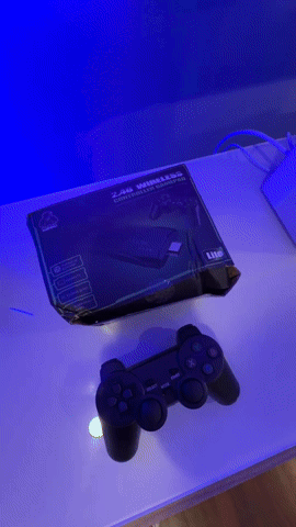 Consola Retro con +10,000 Juegos y 2 Controles Inalámbricos