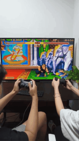 Consola Retro con +10,000 Juegos y 2 Controles Inalámbricos